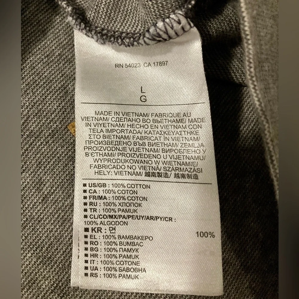 Banana Republic Men’s Size‎ Large Two Tone Grey Henley Shirt